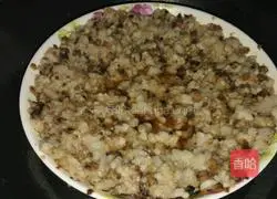 Illustration of how to make steamed meatloaf with mushrooms 3