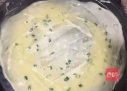 Illustration of how to make egg and green onion cake 6