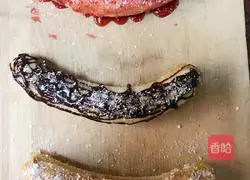 Illustration of how to make banana sushi 2