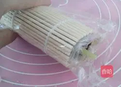 Illustration of how to make shrimp sushi 6