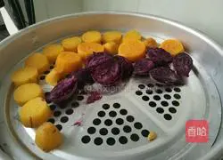 Illustration of how to make sweet potato pancakes 1