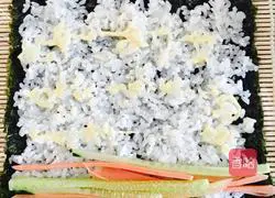 Illustration of how to make fancy sushi 7