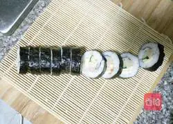 Illustration of how to make sushi 8