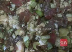 Illustration of how to make Tangshan specialty sesame cakes 3