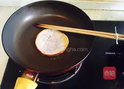 Illustration of how to make lazy scallion pancake 6