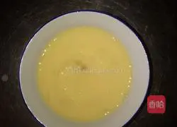 Illustration of how to make egg pancakes 1