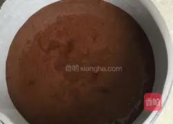 Illustration of how to make cocoa sponge cake 4
