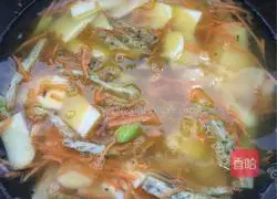 Illustration of how to make rice cakes with fish cakes and shrimp soup 6