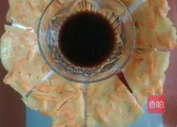 Illustration of how my daughter said it is called petal cake 3