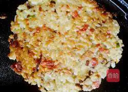 Illustration of how to make rice and egg pancakes 6 