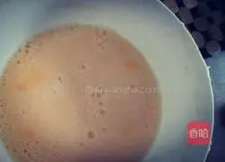 Illustration of how to make potato shredded egg cake 2