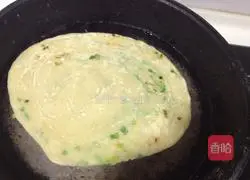 Illustration of how to make green onion pancakes 16