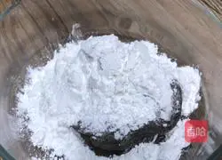 Illustration of how to make cheese multigrain bean dregs cake 2