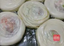 Illustration of how to make crispy meatloaf 14