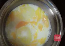 Illustration of how to make homemade egg tarts 4