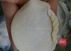 Illustration of how to make red bean box cake 4