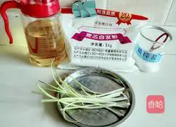 Illustration of how to make scallion pancake 1