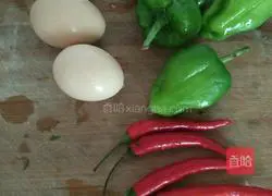 Chili Egg Pancake Recipe Illustration 1