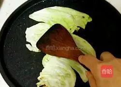 Illustration of how to make hand cakes 3