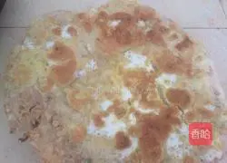 Illustration of how to make hot noodle peanut cake 12