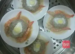 Illustration of how to make steamed eggs with shrimp and meat cakes 7