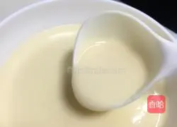 Illustration of how to make thousand-layer cake crust 7