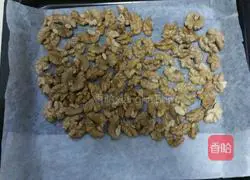 Illustration of how to make sesame and walnuts 1