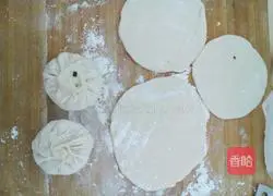 Illustration of how to make pancakes 4