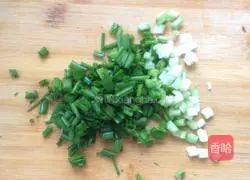 Illustration of making salt, pepper and scallion pancake 13