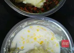 Illustration of how to make two-flavor potato pancakes 7