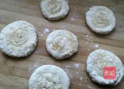 Illustration of how to make green onion pancakes 8