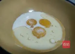 Red Velvet Strawberry Cream Cake Box Recipe Illustration 1