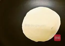 Illustration of how to make cucumber and egg hand cakes 3