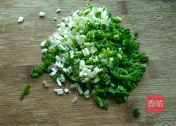 Illustration of how to make green onion cake 4
