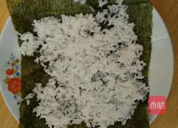 Illustration of how to make Japanese Big Mac Sushi (not pretty but delicious)