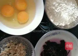 Illustration of how to make seaweed and shrimp skin egg pancake 1