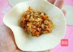 Illustration of how to make carrot and mushroom meat pie 17