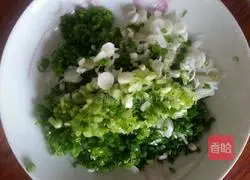 Illustration of how to make Kuilong fish cake 2