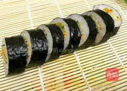 Illustration of how to make sushi 9