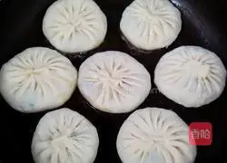 Illustration of how to make leek and egg boxes 7