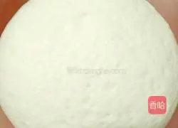 Illustration of how to make leek and pork pancakes 1