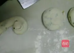 Illustration of how to make green onion cake 11