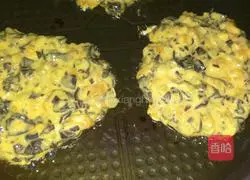 Illustration of how to make fungus, melon, celery and egg pancake 8