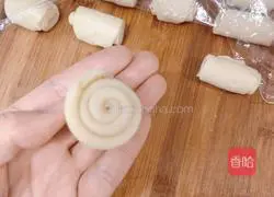 Illustration of how to make egg yolk cake 12