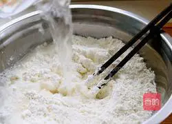 Illustration of how to make salt and pepper pancakes 2