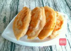 Illustration of how to make onion and pork patties 16