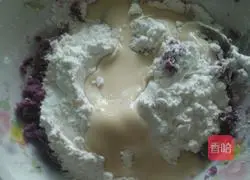 Milk Purple Sweet Potato and Sesame Cake Recipe Illustration 2