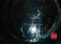 Illustration of how to make fried potato pancakes 4