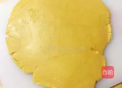 Illustration of how to make salted egg yolk soufflé 12