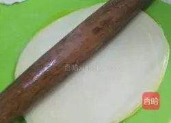 Illustration of how to make spring cakes with dumpling wrappers 4